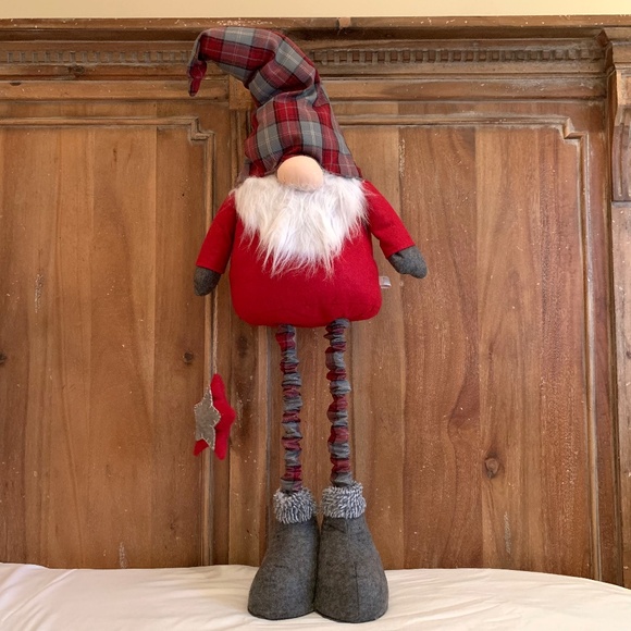 Large Plush Plaid Gnome Holding Star With Extendable Telescope Legs Decoration - Picture 9 of 12